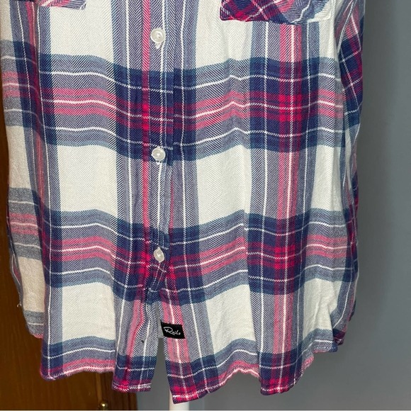 Rails Brit Sleeveless Plaid Shirt - Size S - very soft - like new condition - Picture 4 of 14